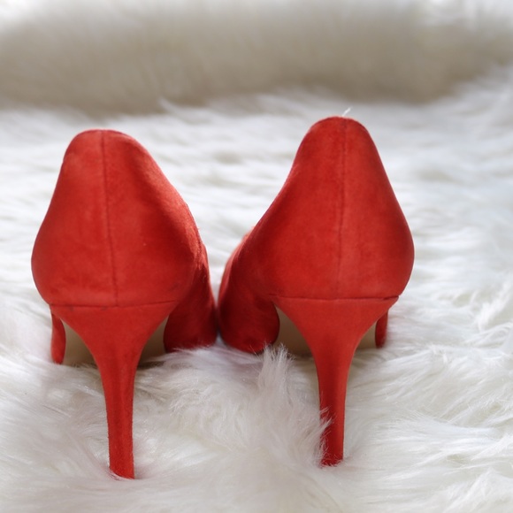 Red Suede Pumps. - Picture 3 of 7